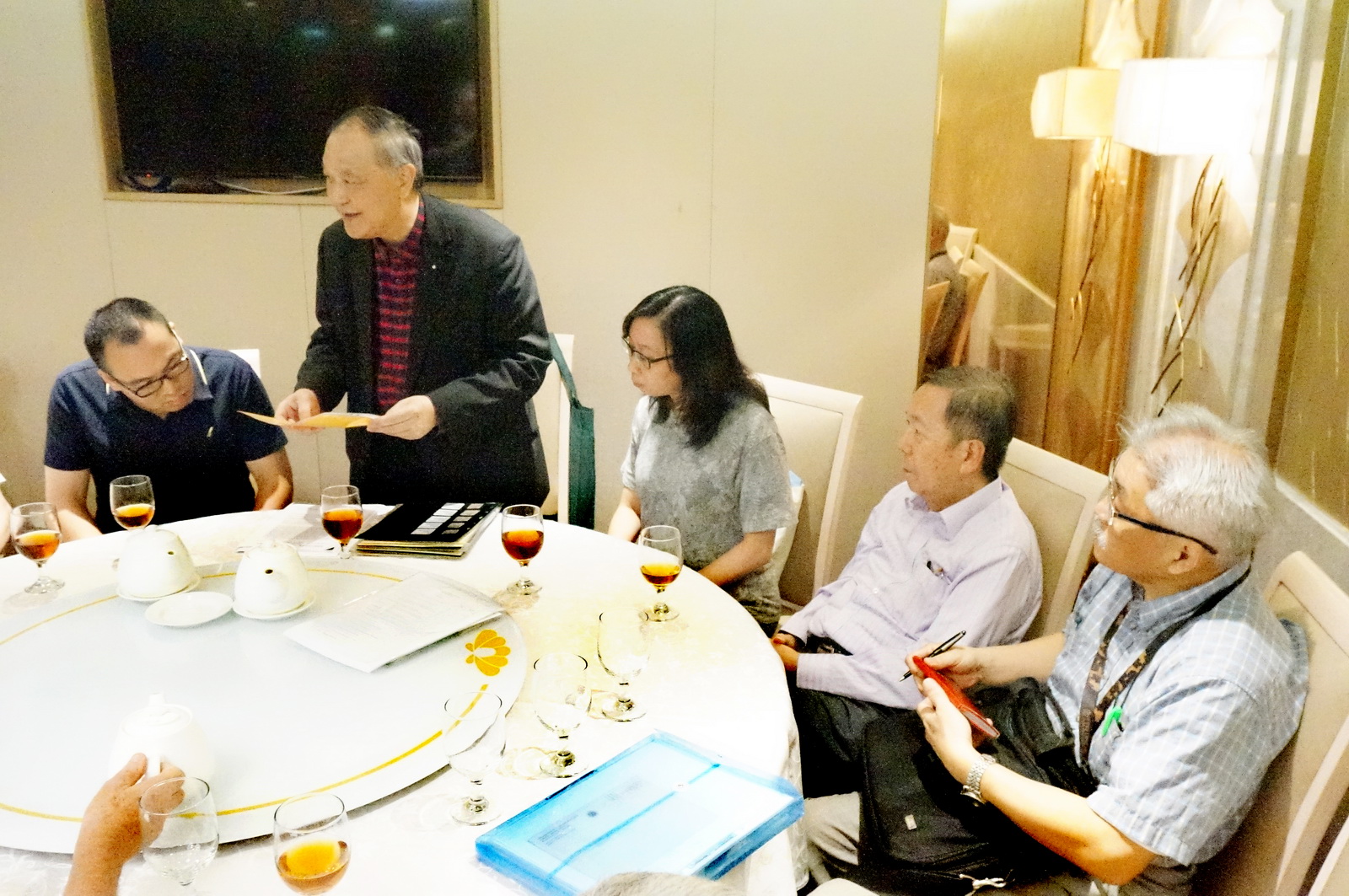 HKPS Meeting 2016-11-17 0015-A_调整大小.jpg