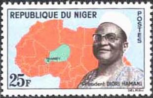 C1962年发行邮票 总统与非洲、尼日尔地图.jpg