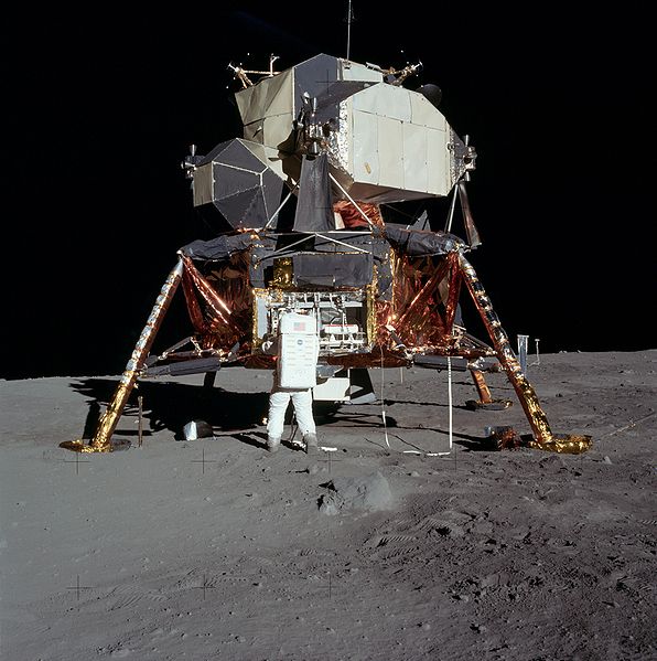 Buzz Aldrin removing the passive seismometer.jpg